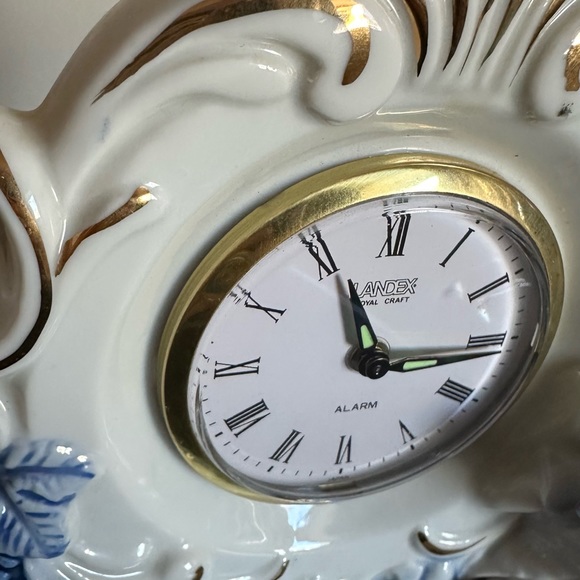 Old fashion little blue boy clock - Picture 7 of 7